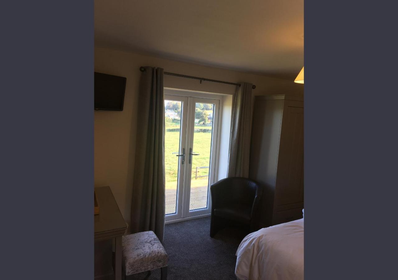 Chevin End Guest House Otley  Kültér fotó